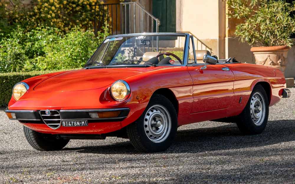 Tre Quarti Anteriore dell Alfa Romeo Spider Duetto 1600 Seconda Serie